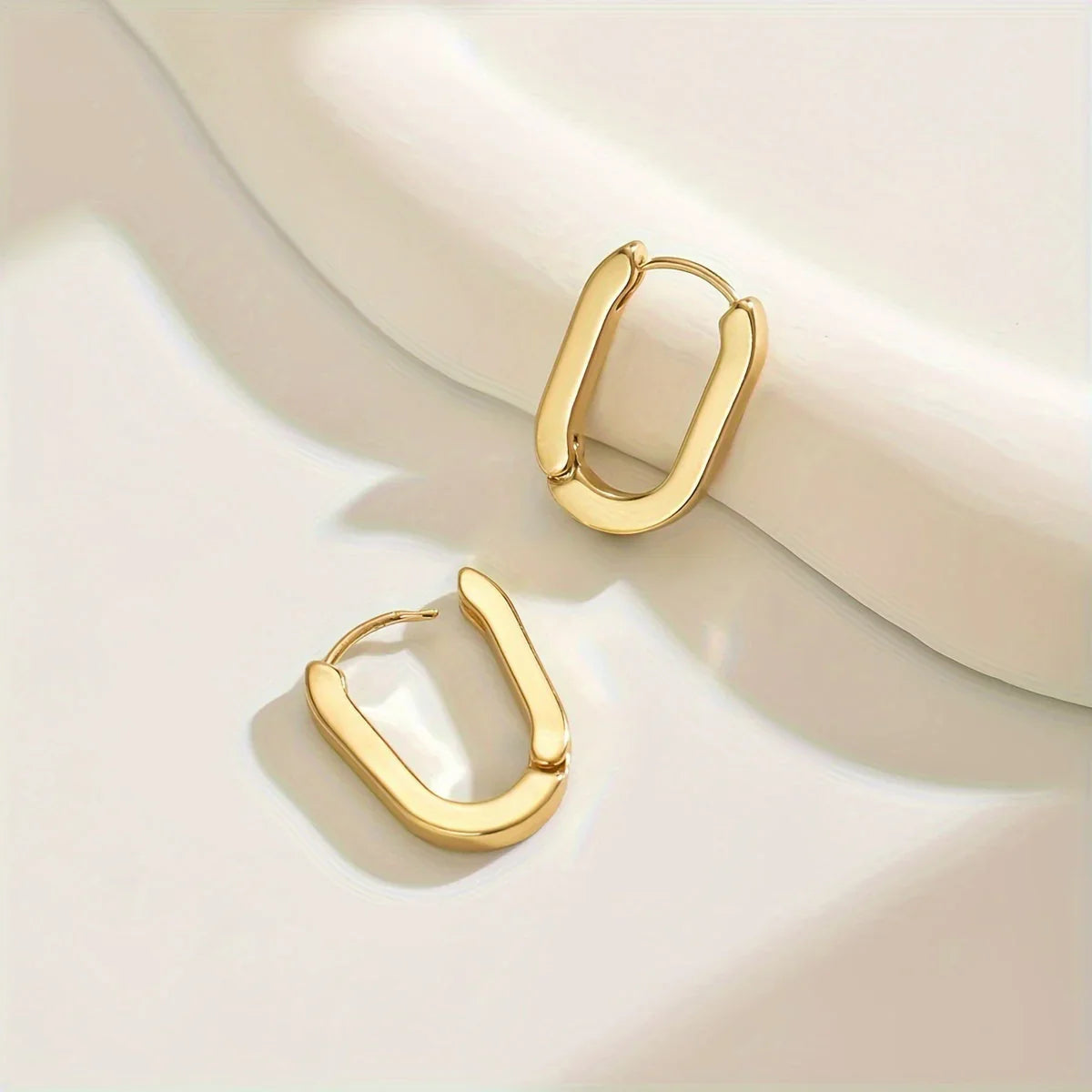 PENDIENTES DE ARO GEOMÉTRICOS
