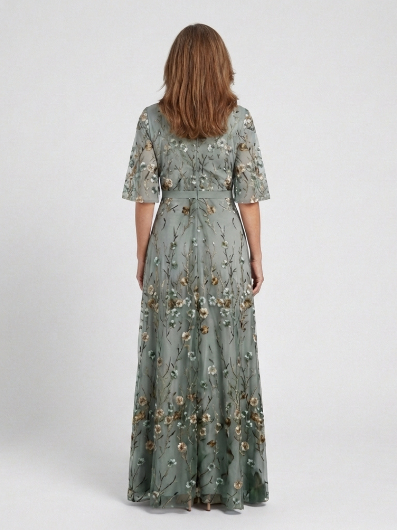 Evadne | Vestido Maxi Floral Cuello V Manga Corta